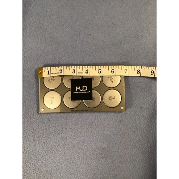 MUD Make-up designory Gold Multi-color Foundation Palette NEW - Picture 13 of 15